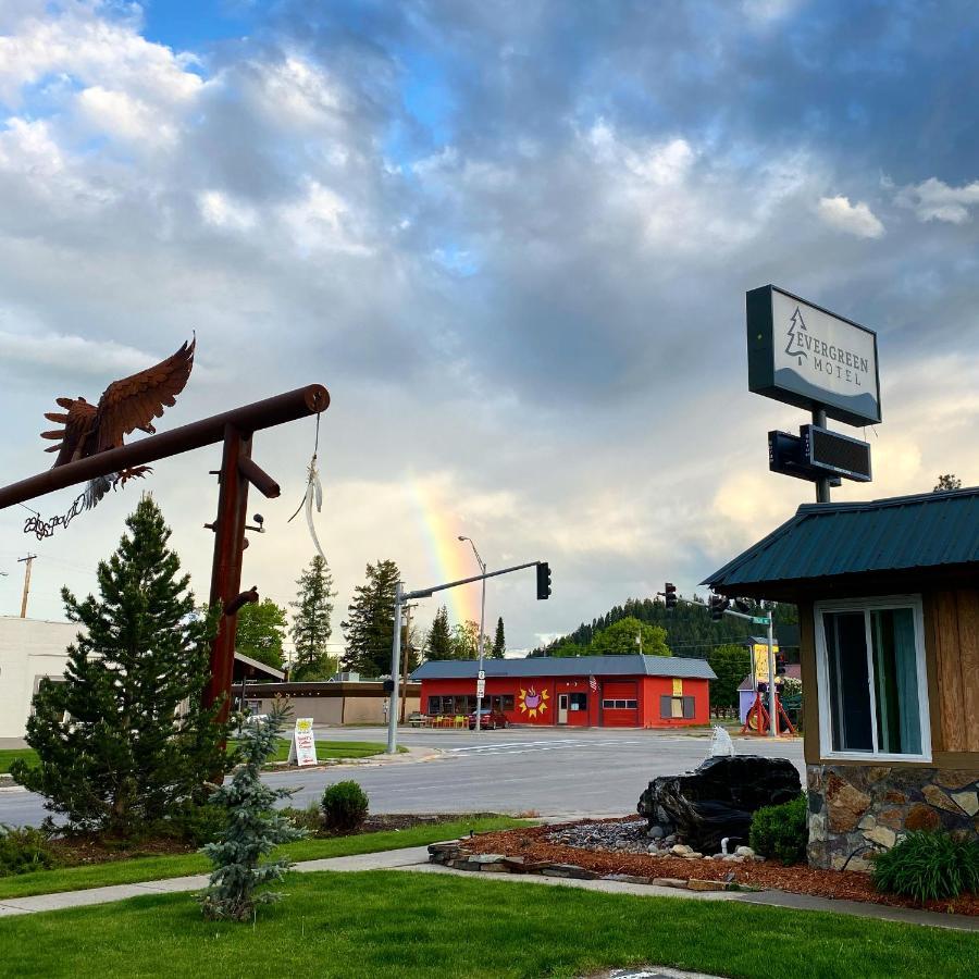 Evergreen Motel Libby Exterior photo